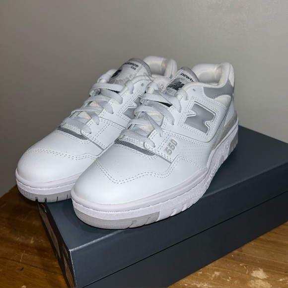New Balance Shoes - New Balance 550 Womens size 8 white and grey (BBW550BB) men’s 6 1/2